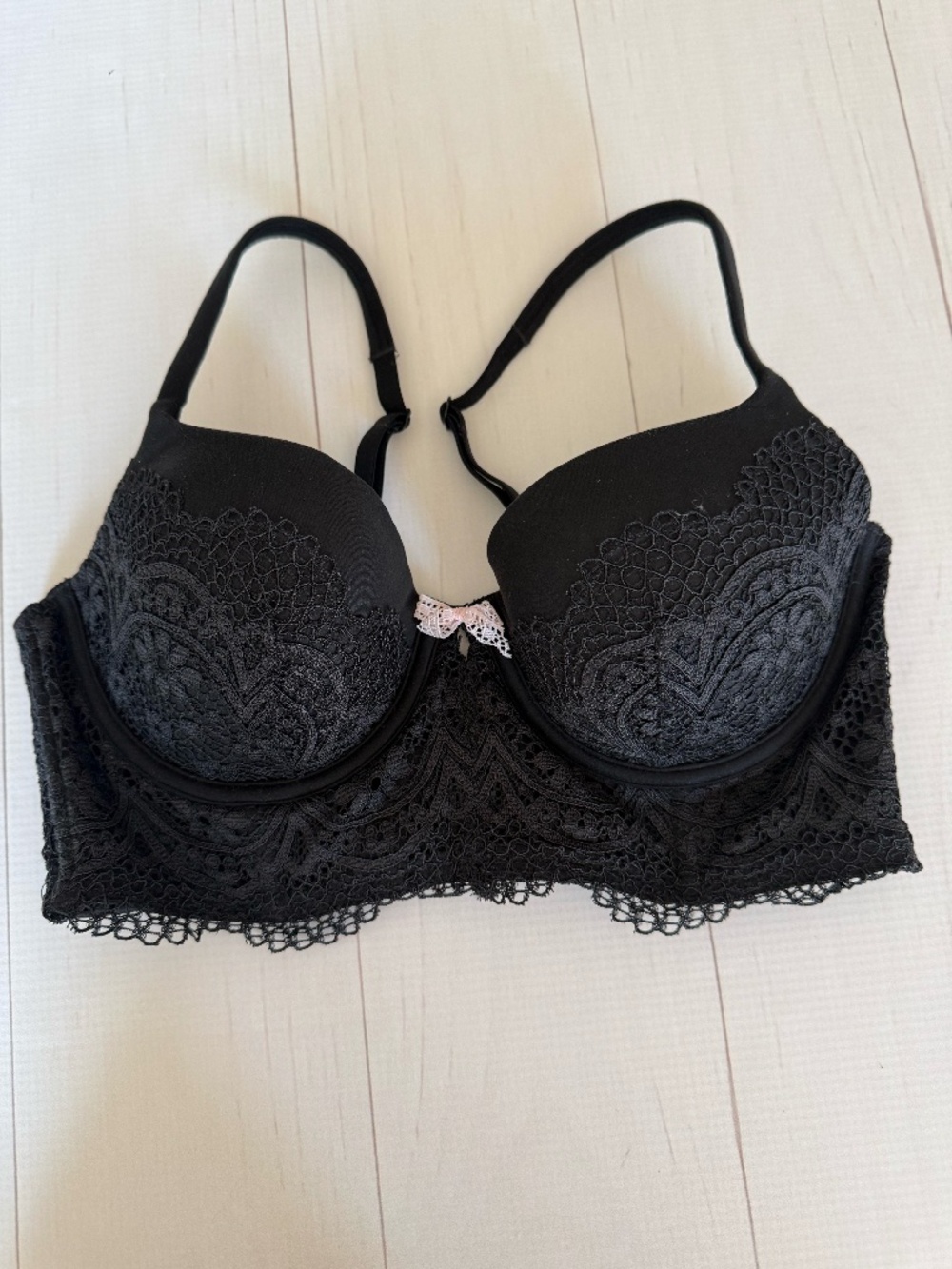 Victoria's Secret Body By Victoria Doublined Demi Size 34C